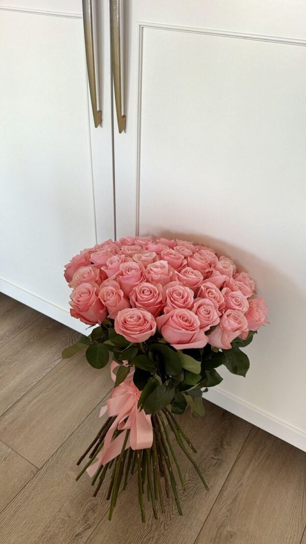 Bouquets like this 🥹 Pink Rose Love Bouquet (25 Roses)