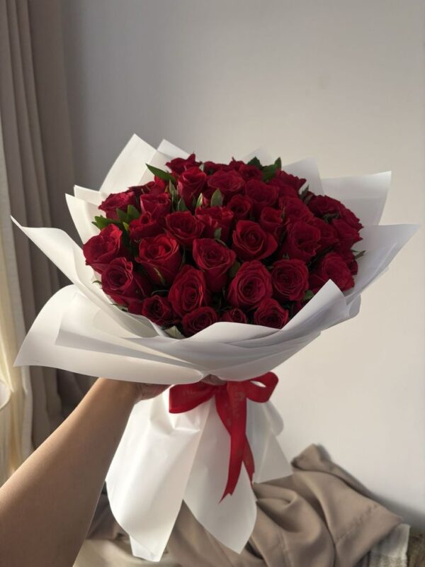 download (2) Red Rose Bouquet (25 Roses)